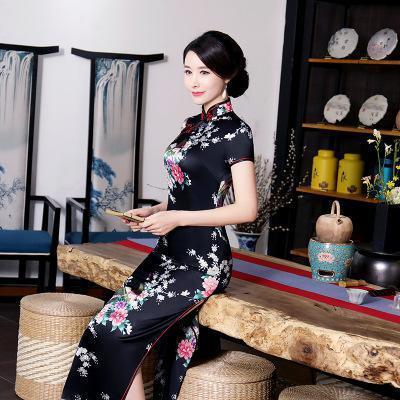 Amazon.com: YAROVA Women's Chinese Cheongsam Dress - Spring Summer Elegant  Long Qipao Sexy Slim Floral Cheongsam Banquet Party Dress 3/4 Sleeve Chinese  Traditional Improved Clothing,Red,S : Clothing, Shoes & Jewelry